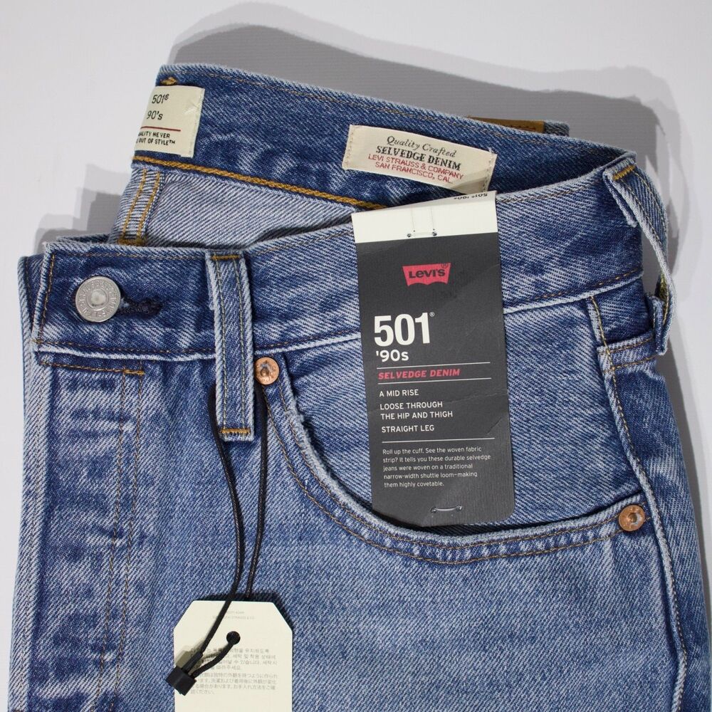 Levi's Light Wash Straight Leg Women's Jeans - Picture 7 of 16